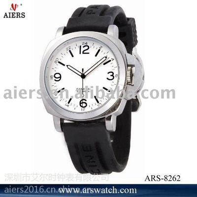 广东深圳厂家直供艾尔时学生时尚潮流手表 代工厂批发价格解析